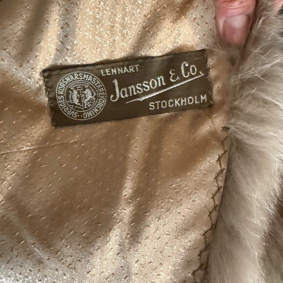 Jannson & Co Vintage Womens Tan Fur Cape Stole Wrap With Satin Lining & Hook Clo - Picture 7 of 8